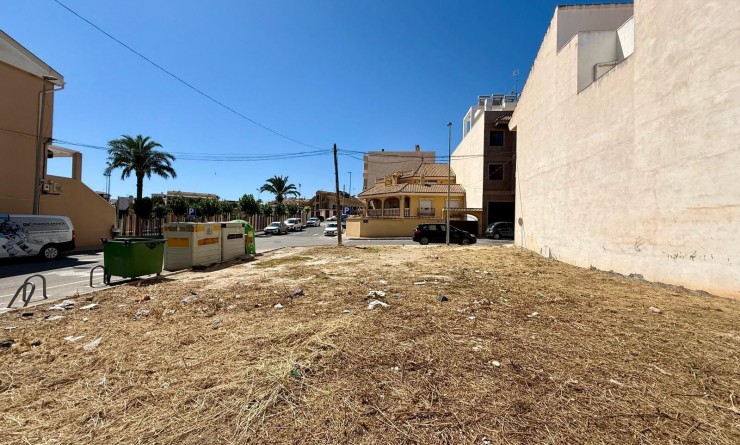 Wederverkoop - Urban building plot - San Miguel de Salinas - CENTRO URBANO