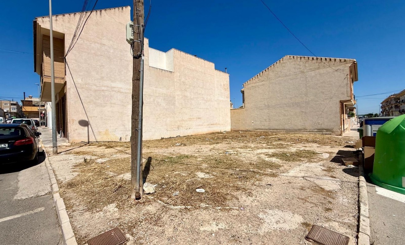 Wederverkoop - Urban building plot - San Miguel de Salinas - CENTRO URBANO