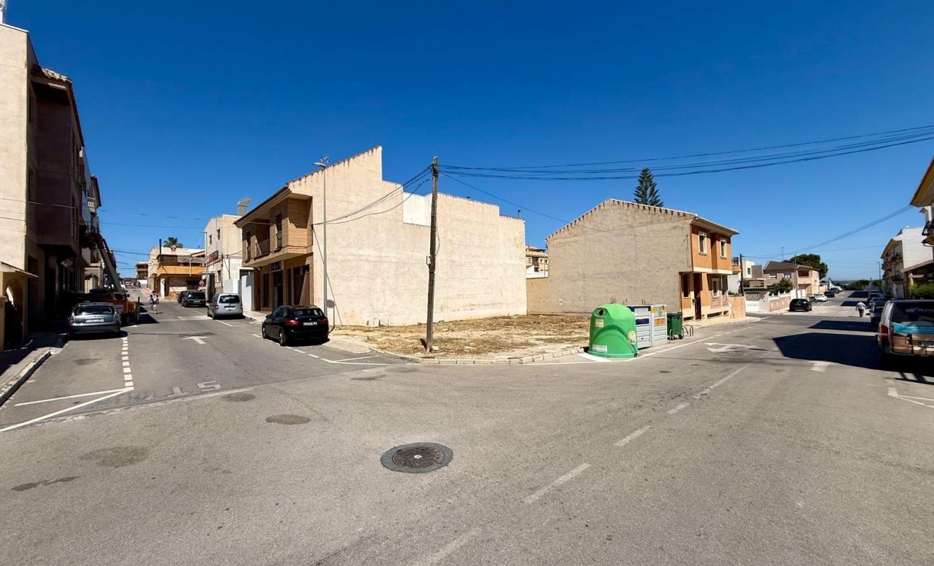 Wederverkoop - Urban building plot - San Miguel de Salinas - CENTRO URBANO