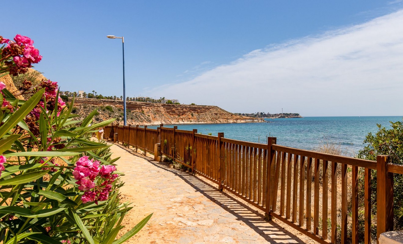 Wederverkoop - Villa - Orihuela - Lomas de Cabo Roig