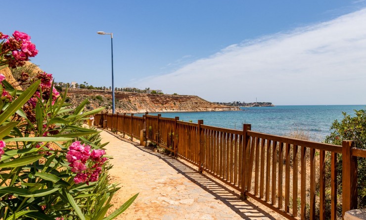 Wederverkoop - Villa - Orihuela - Lomas de Cabo Roig