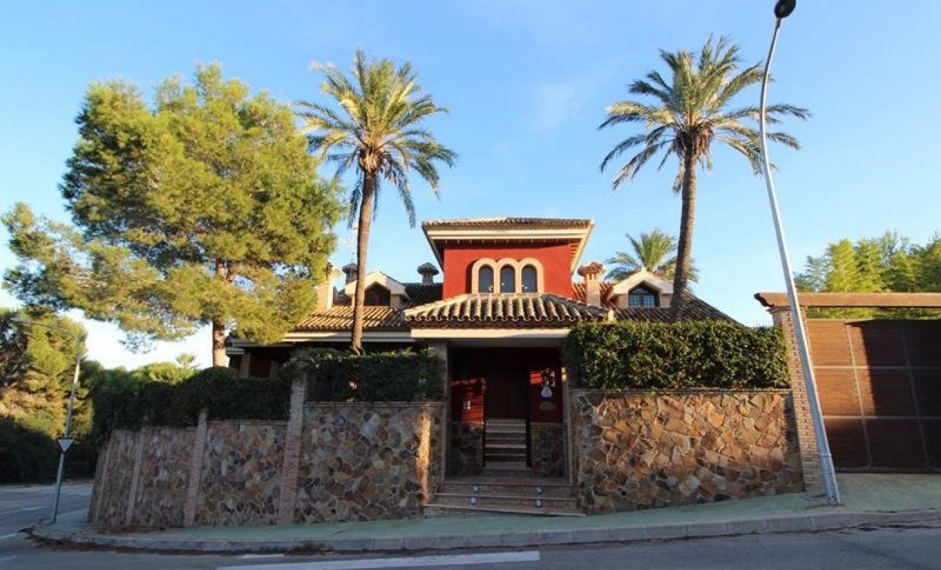 Wederverkoop - Villa - Orihuela - Campoamor