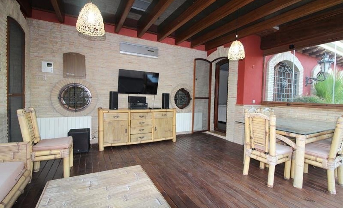 Wederverkoop - Villa - Orihuela - Campoamor