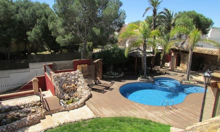 Wederverkoop - Villa - Orihuela - Campoamor