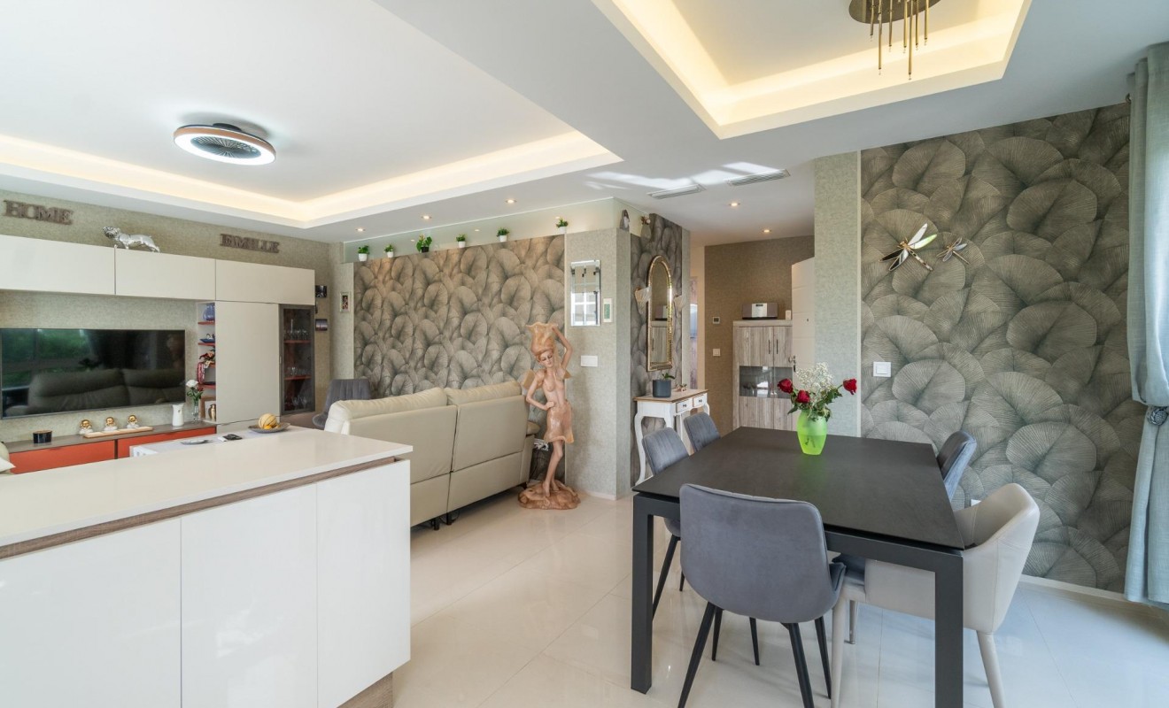 Sale - Ground Floor - Rojales - Centro de la Ciudad Quesada