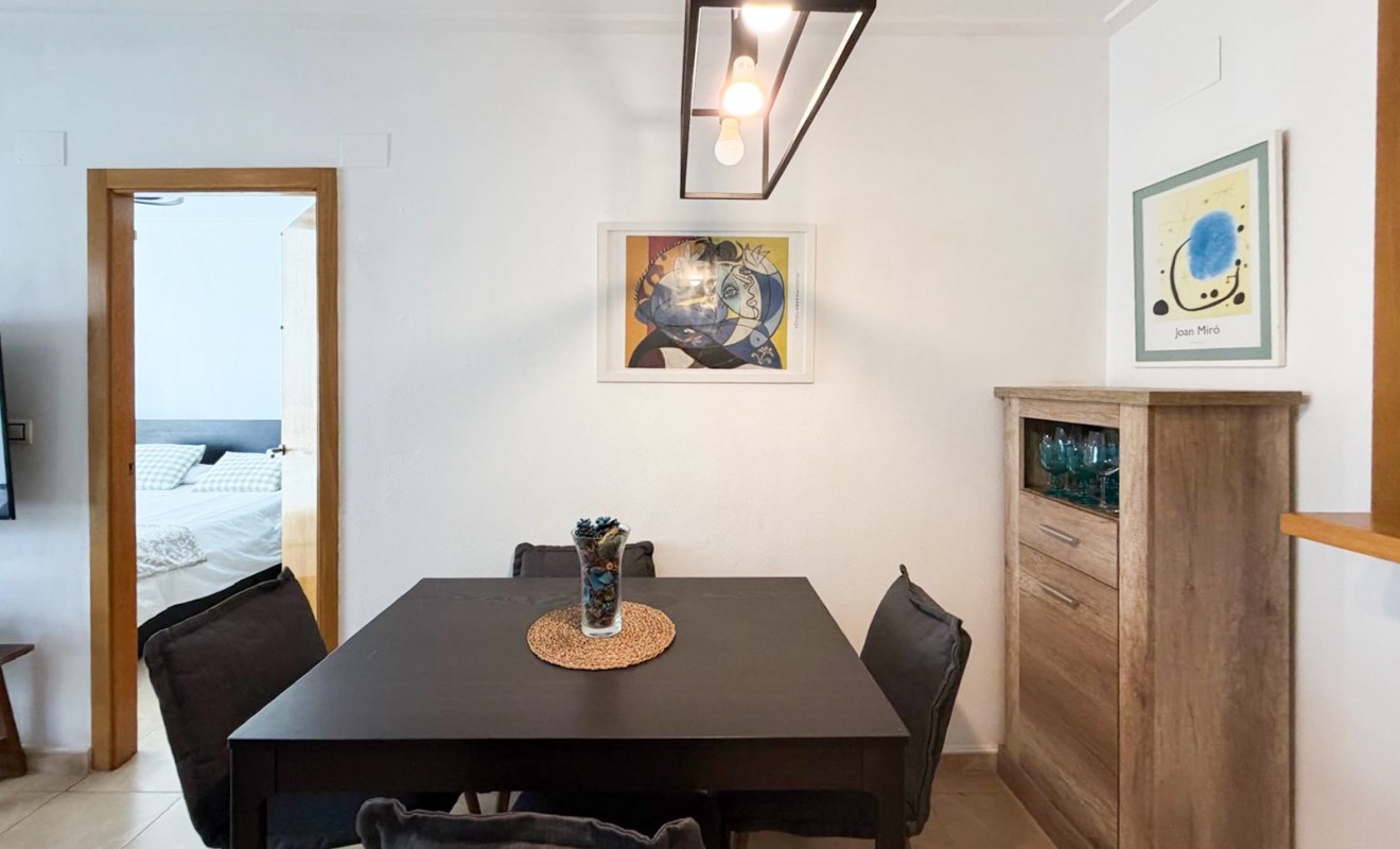 Wederverkoop - Apartment / flat - Torrevieja - Centro