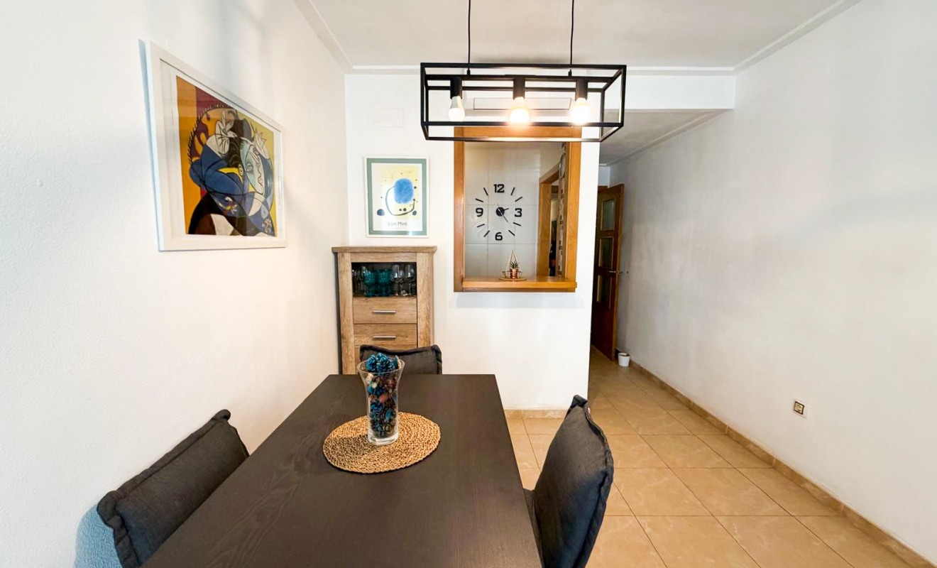 Wederverkoop - Apartment / flat - Torrevieja - Centro