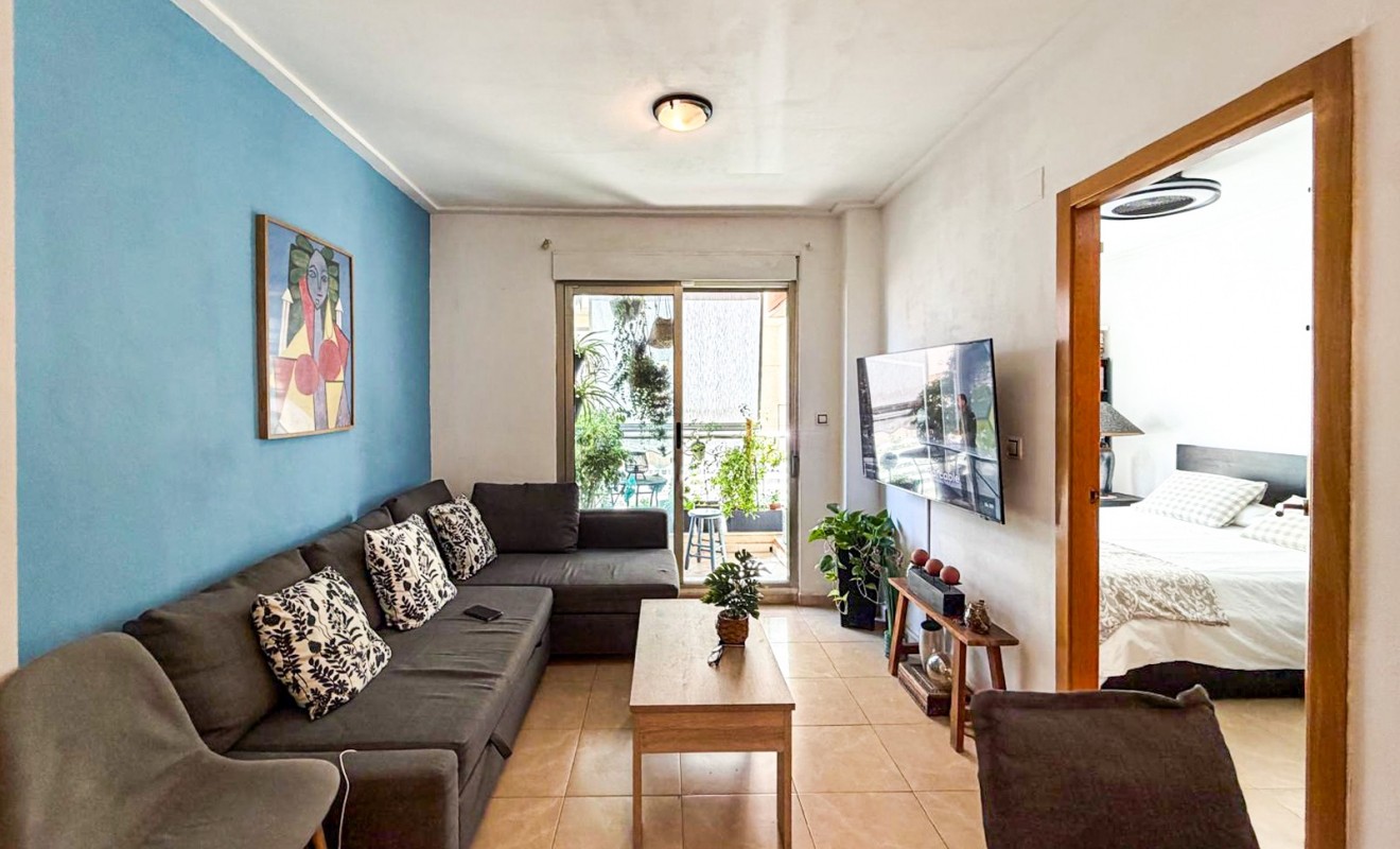Wederverkoop - Apartment / flat - Torrevieja - Centro