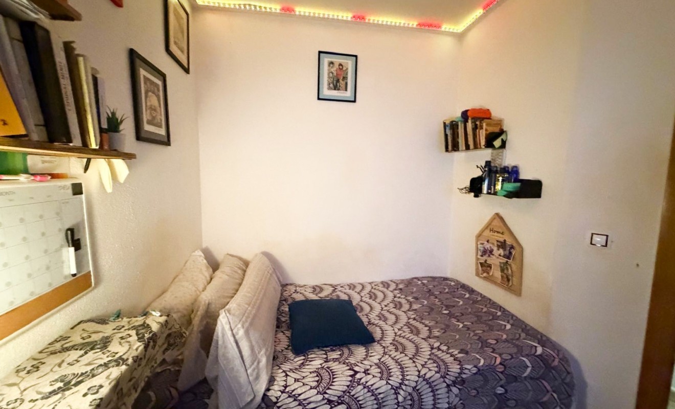 Wederverkoop - Apartment / flat - Torrevieja - Centro