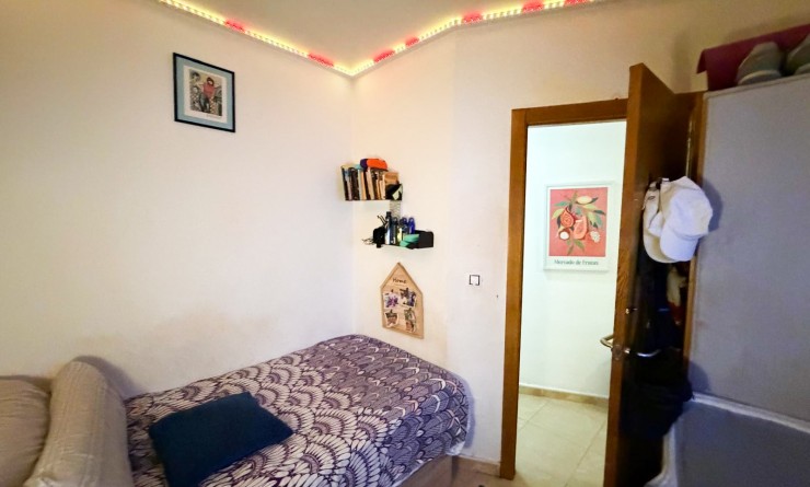 Wederverkoop - Apartment / flat - Torrevieja - Centro