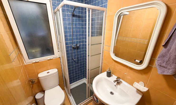 Wederverkoop - Apartment / flat - Torrevieja - Centro
