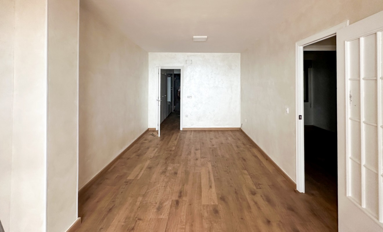 Wederverkoop - Apartment / flat - Torrevieja - Playa de los Locos