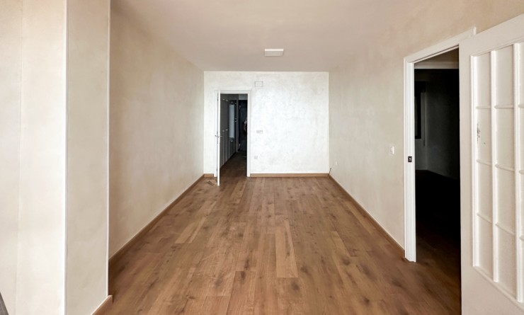 Wederverkoop - Apartment / flat - Torrevieja - Playa de los Locos