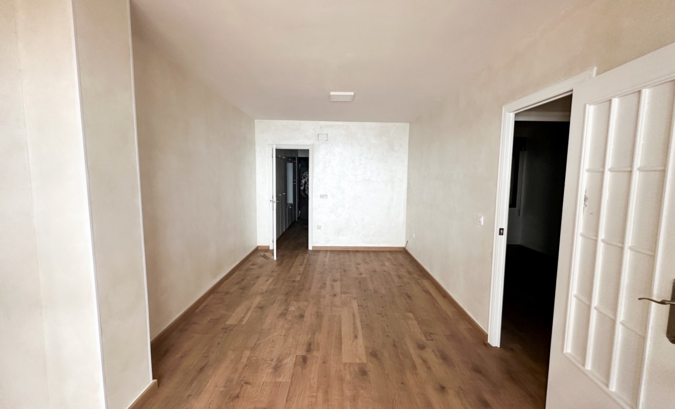 Wederverkoop - Apartment / flat - Torrevieja - Playa de los Locos