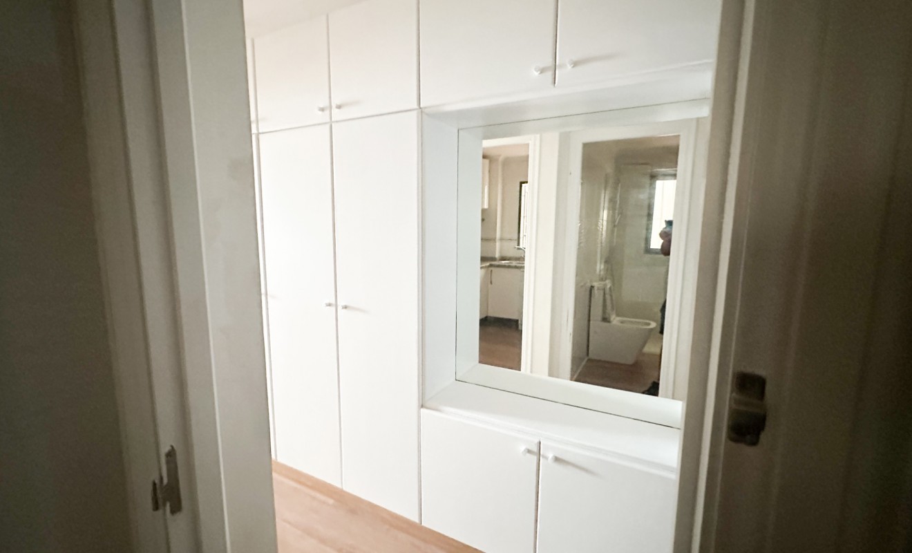 Wederverkoop - Apartment / flat - Torrevieja - Playa de los Locos