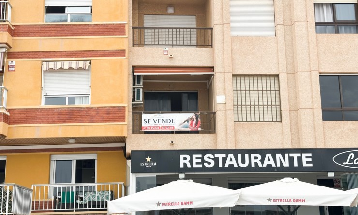 Wederverkoop - Apartment / flat - Torrevieja - Playa de los Locos