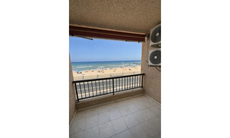 Wederverkoop - Apartment / flat - Torrevieja - Playa de los Locos