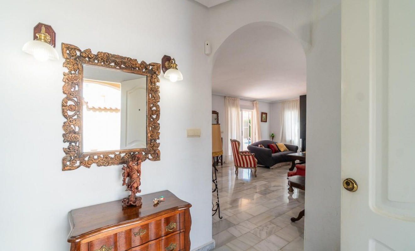 Wederverkoop - Villa - Torrevieja - La Mata