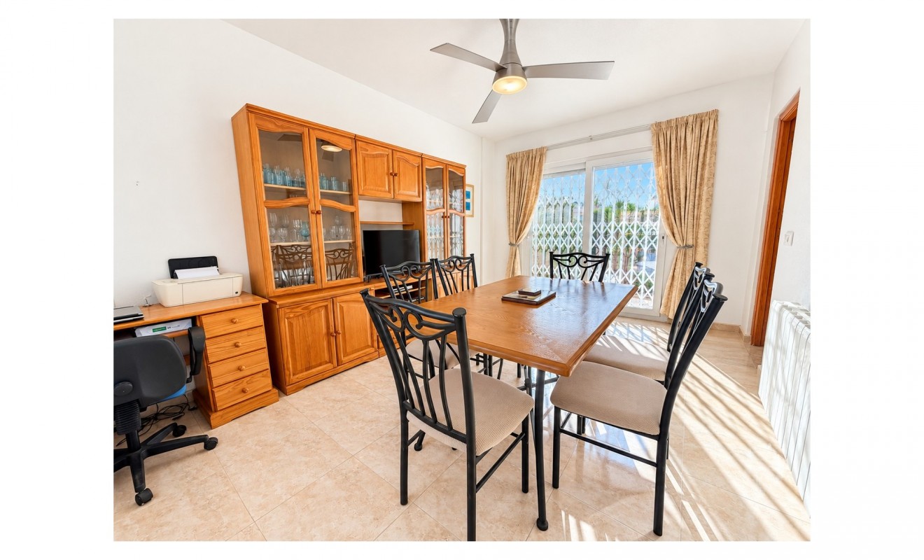 Sale - Villa Detached - San Fulgencio - urb.la marina