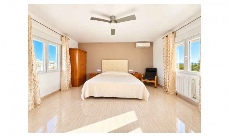 Sale - Villa Detached - San Fulgencio - urb.la marina