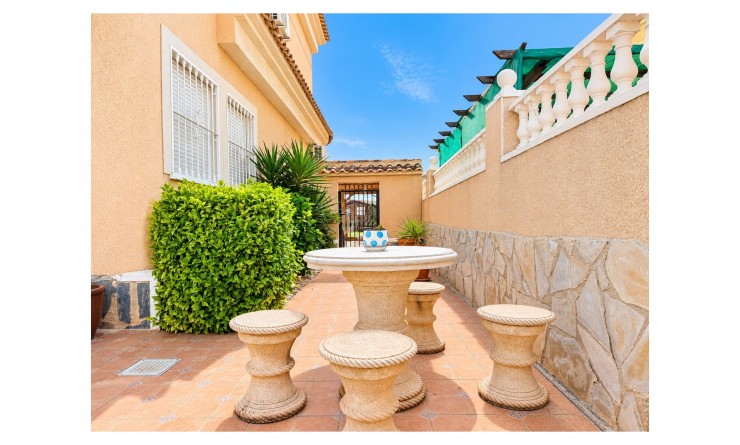 Sale - Villa Detached - San Fulgencio - urb.la marina