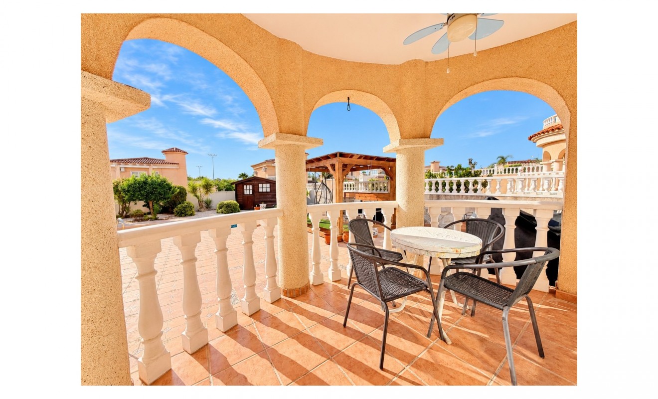 Sale - Villa Detached - San Fulgencio - urb.la marina
