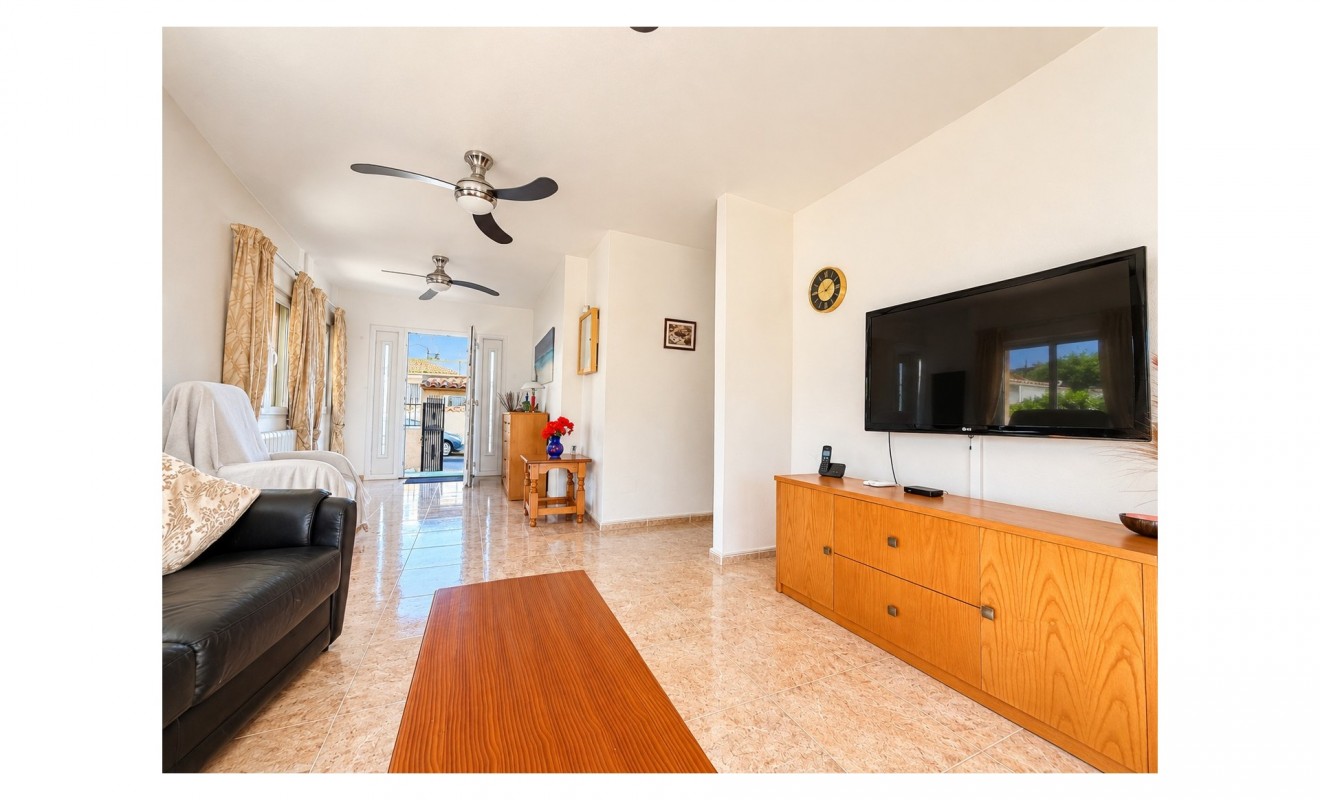 Sale - Villa Detached - San Fulgencio - urb.la marina