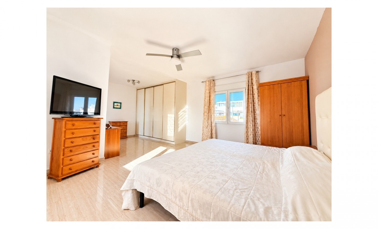 Sale - Villa Detached - San Fulgencio - urb.la marina