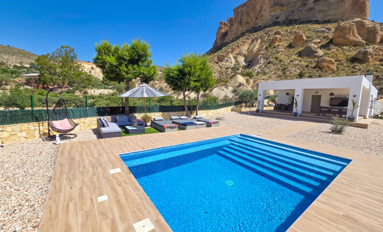 Sale - Villa - Crevillente