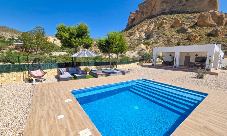 Sale - Villa - Crevillente