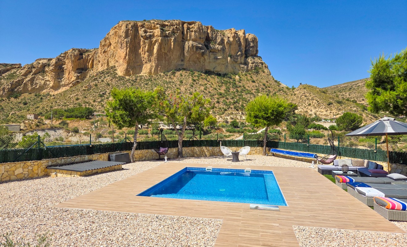 Sale - Villa - Crevillente