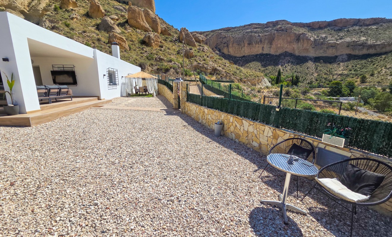 Sale - Villa - Crevillente