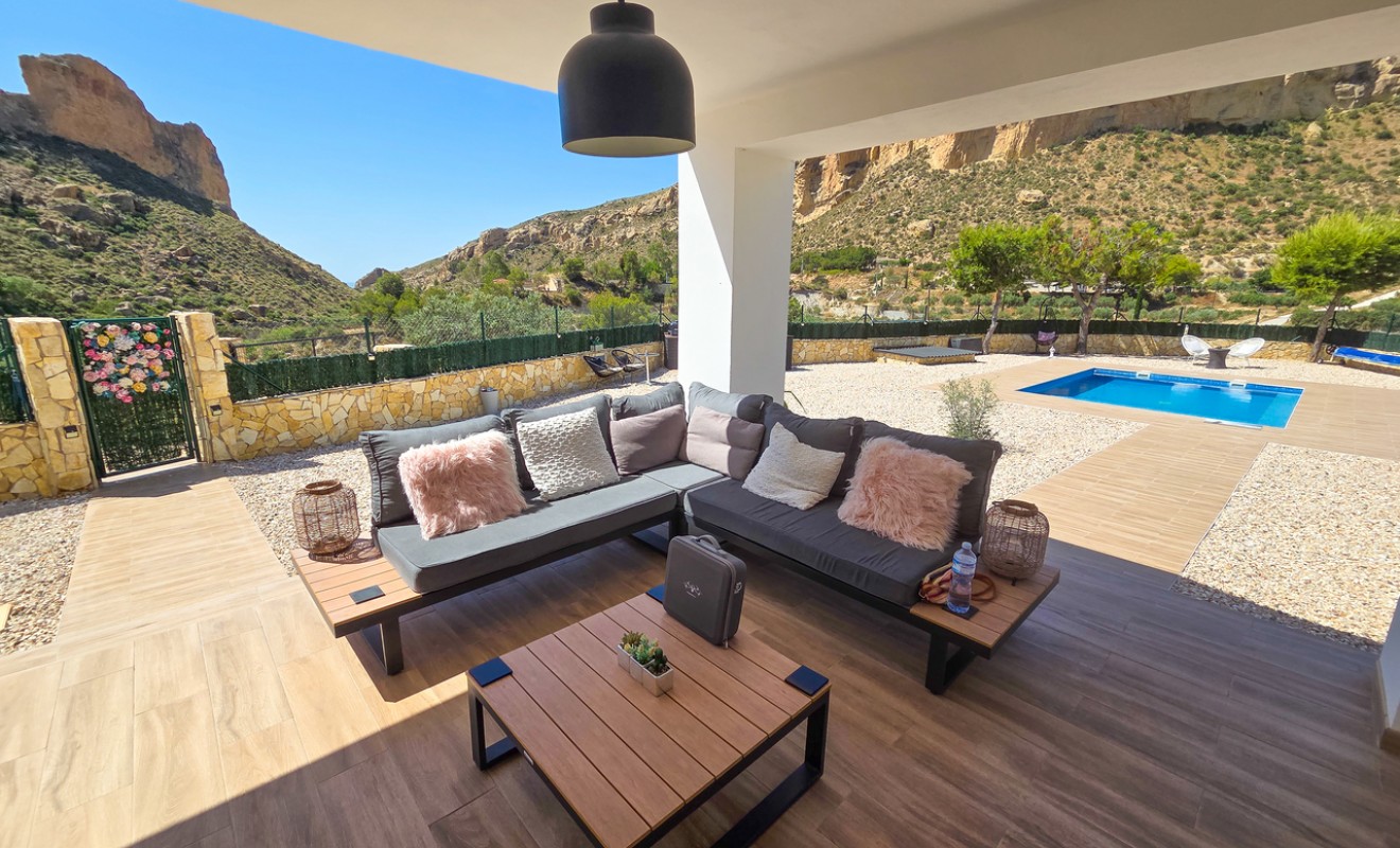 Sale - Villa - Crevillente