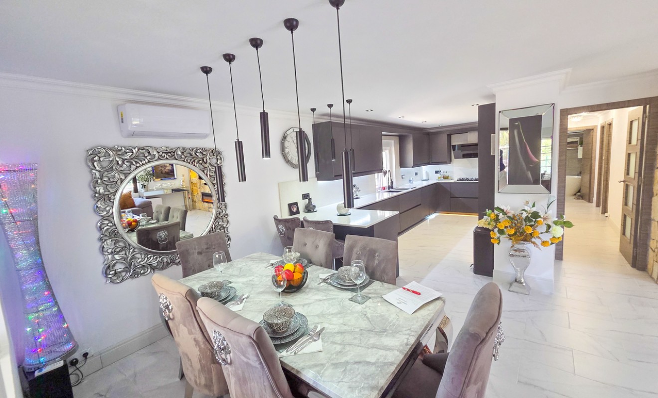 Sale - Villa - Crevillente