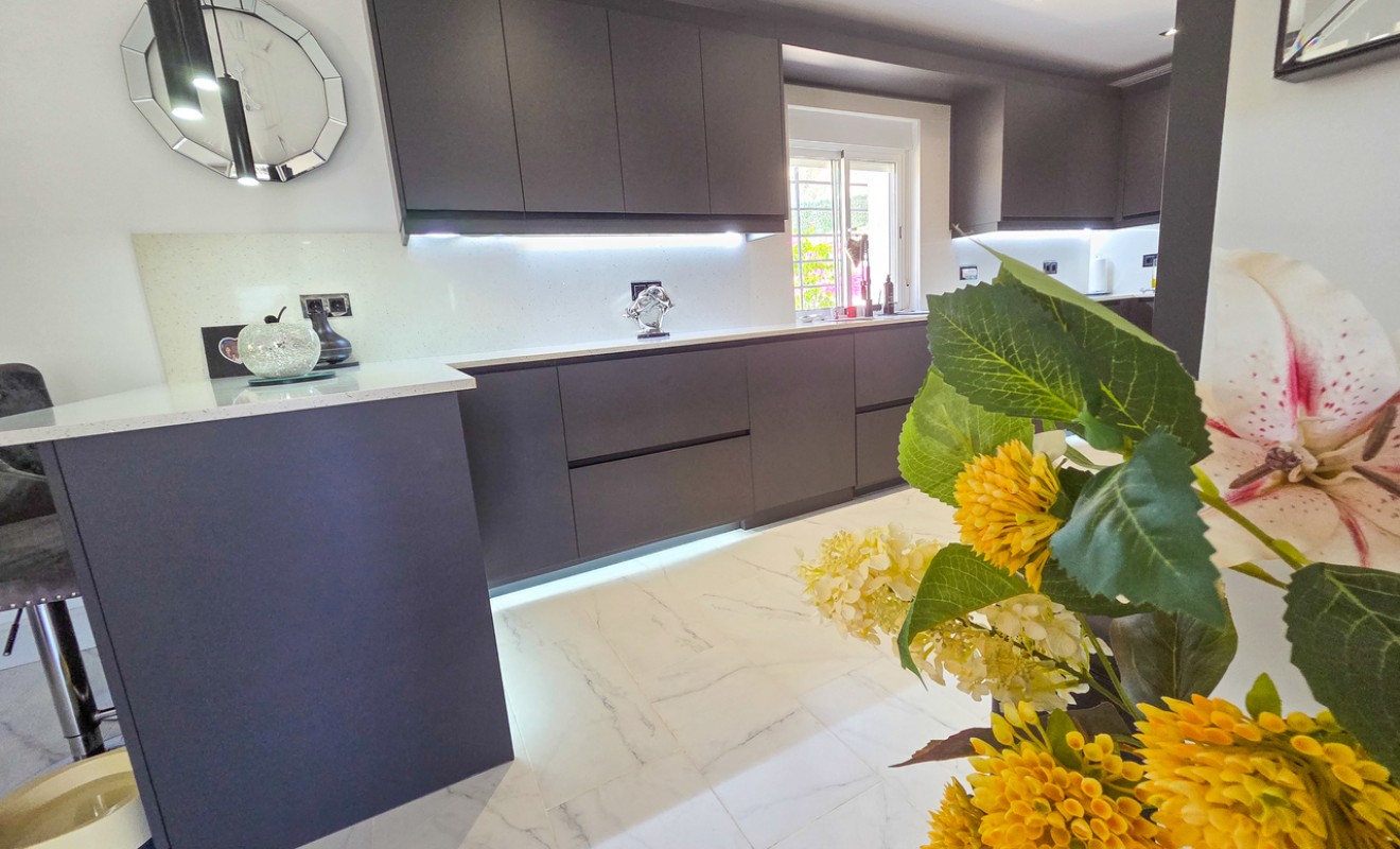 Sale - Villa - Crevillente