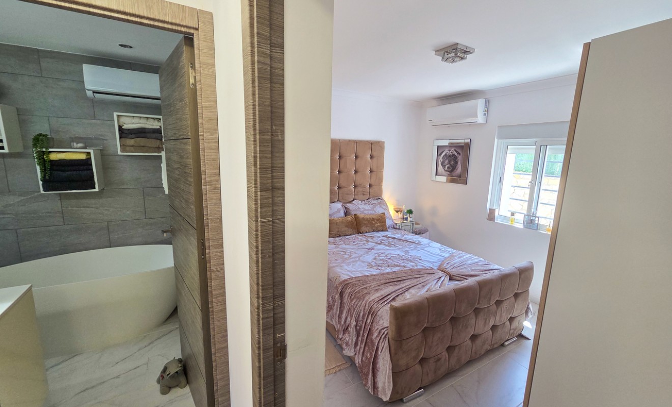Sale - Villa - Crevillente