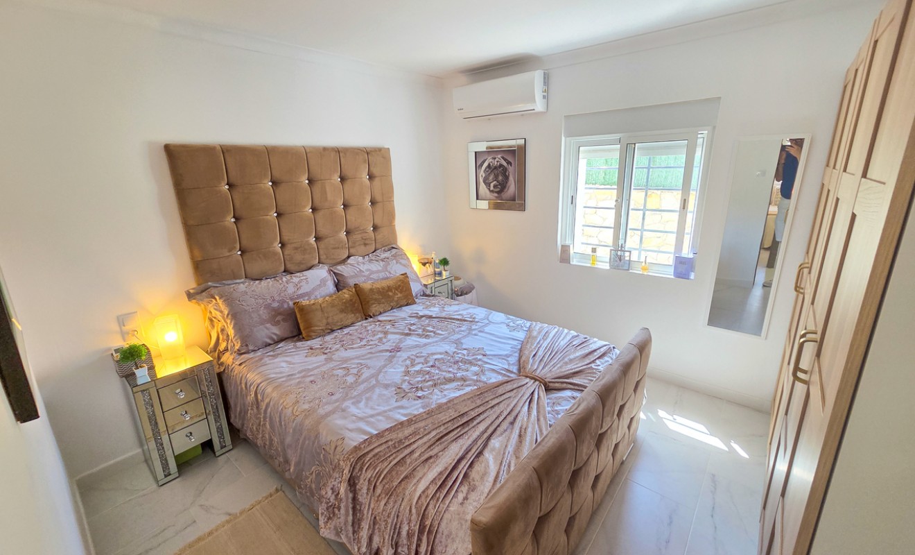 Sale - Villa - Crevillente