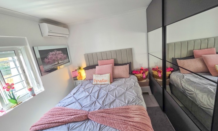 Sale - Villa - Crevillente