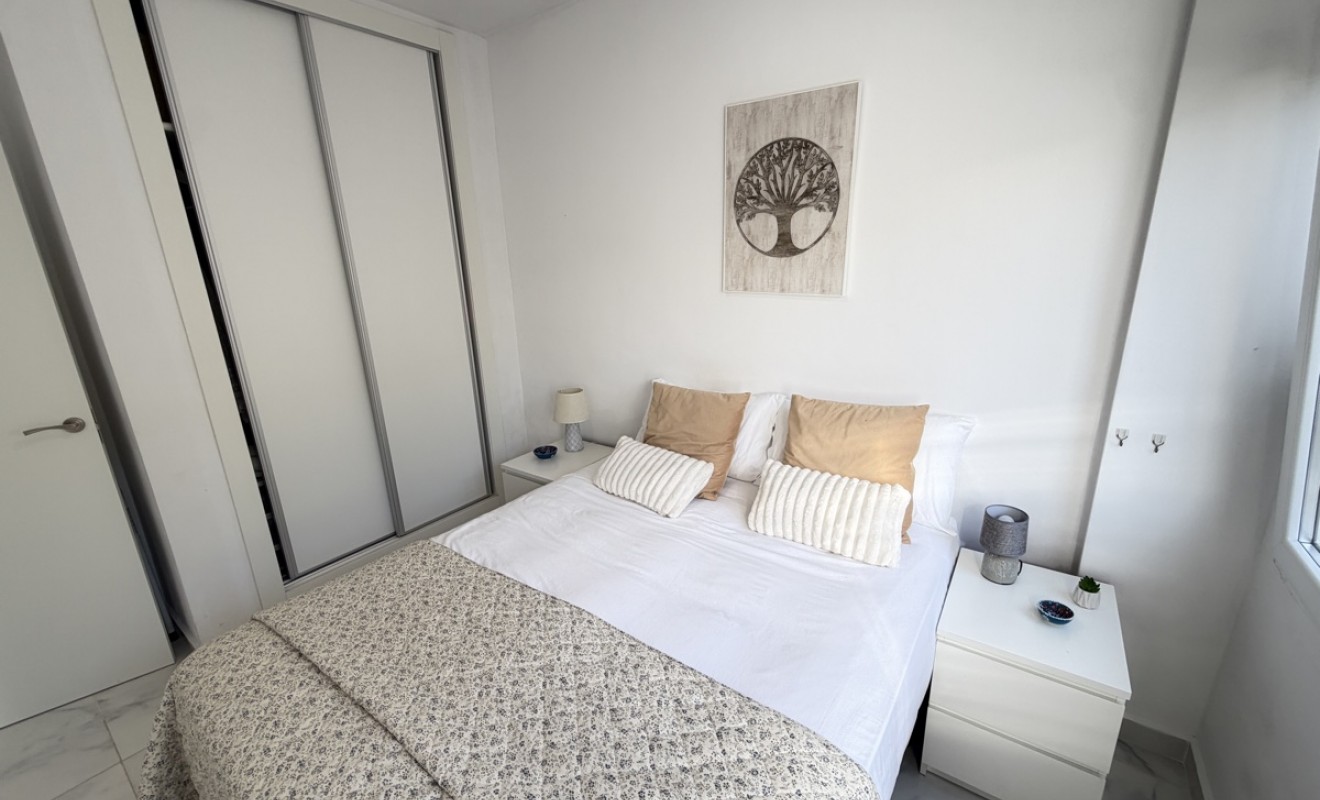Sale - Apartment - La Zenia