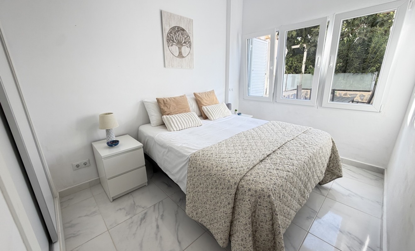 Sale - Apartment - La Zenia