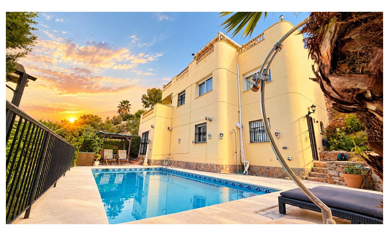 Wederverkoop - Villa - Villamartín