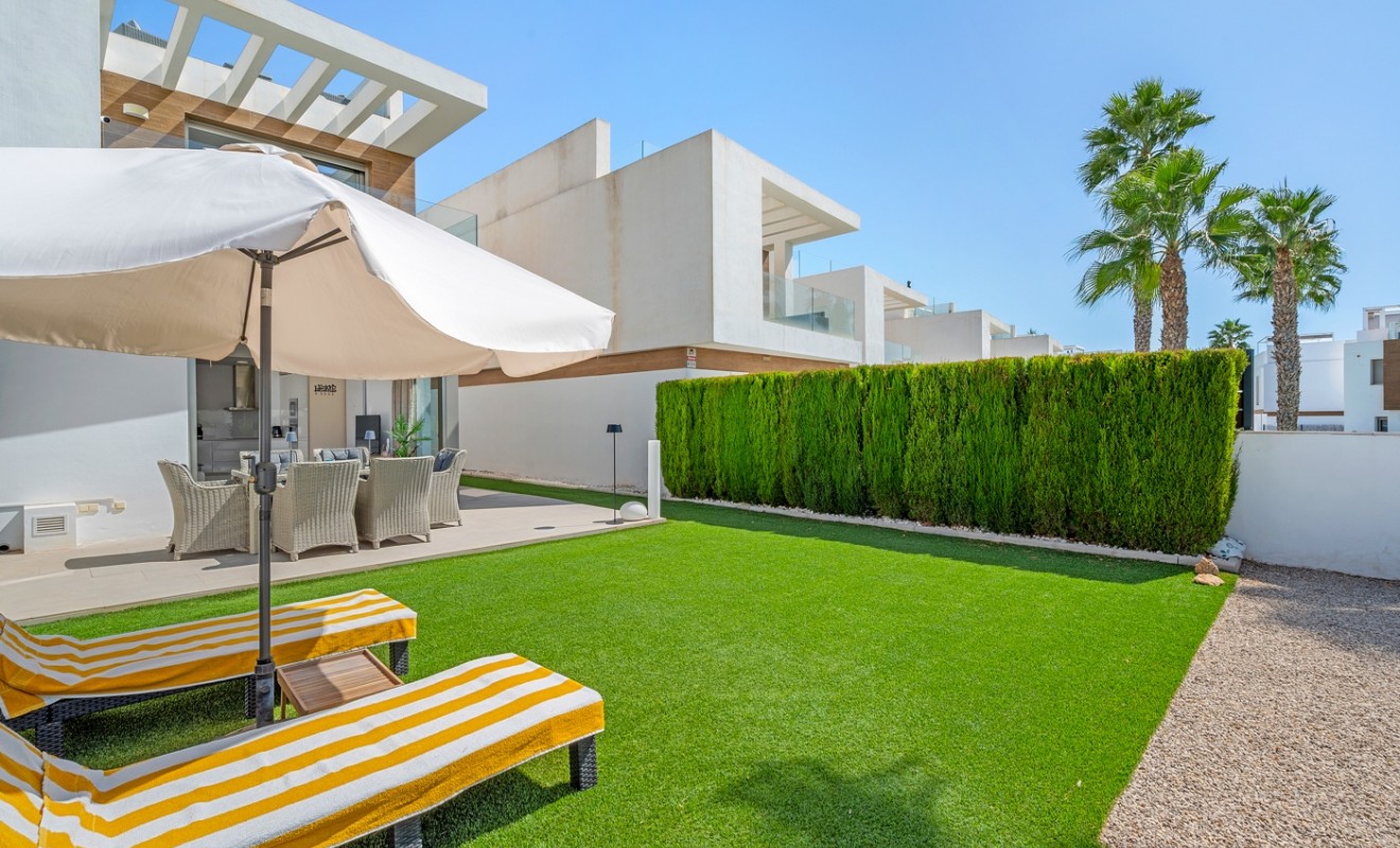 Wederverkoop - Villa - Orihuela Costa - Villamartín