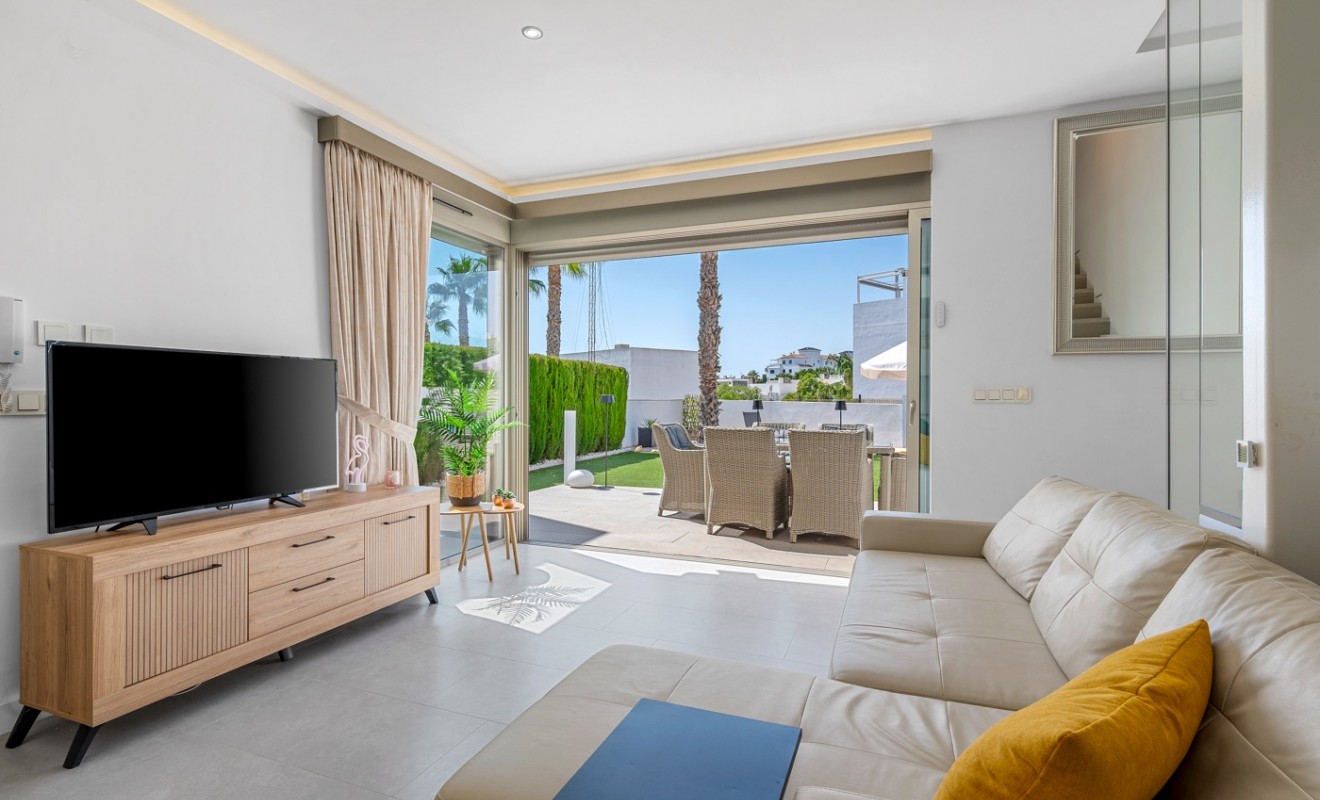 Wederverkoop - Villa - Orihuela Costa - Villamartín
