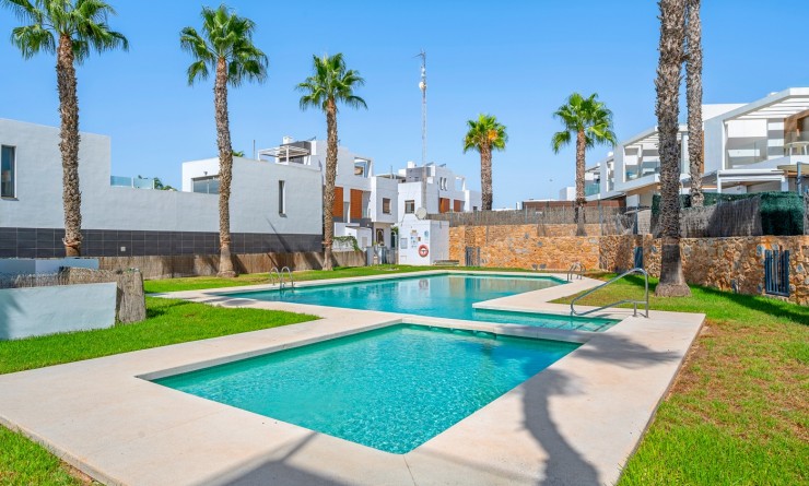 Wederverkoop - Villa - Orihuela Costa - Villamartín