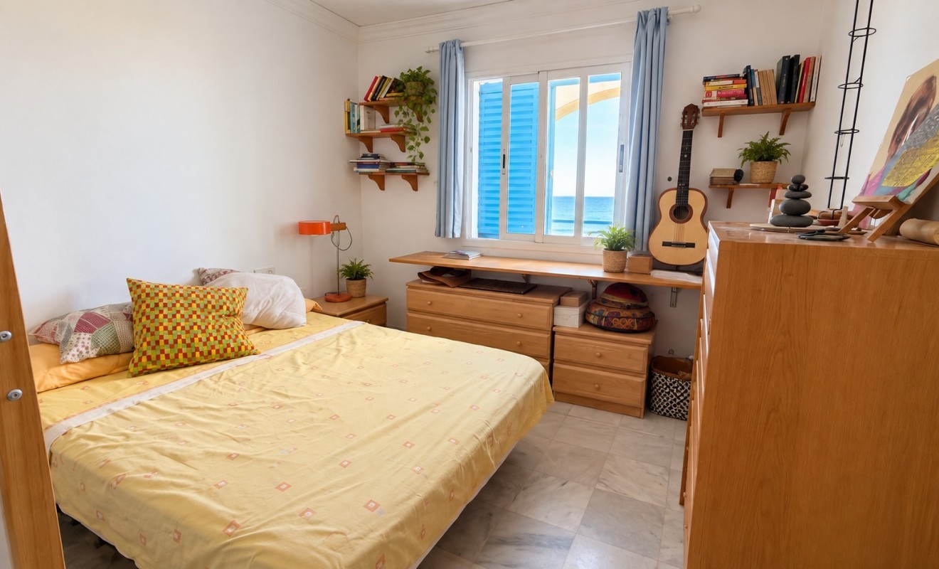 Sale - Apartment / flat - Denia - Les Marines - Las Marinas