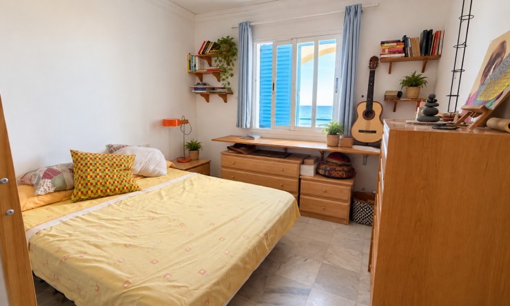 Sale - Apartment / flat - Denia - Les Marines - Las Marinas