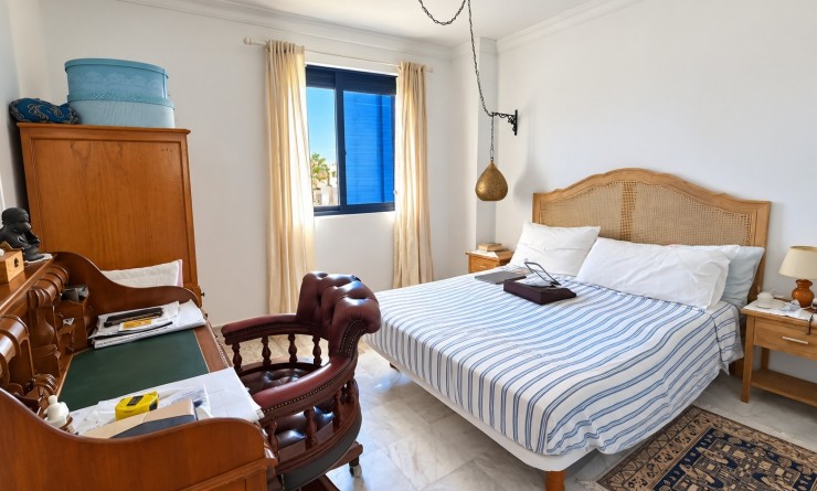 Sale - Apartment / flat - Denia - Les Marines - Las Marinas