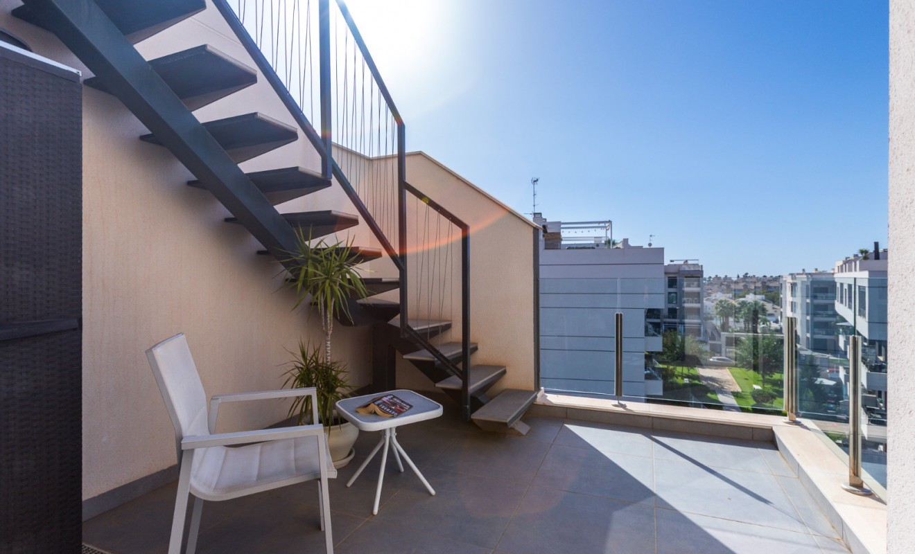 Sale - Apartment - Top Floor Apartment - Orihuela Costa - Villamartín