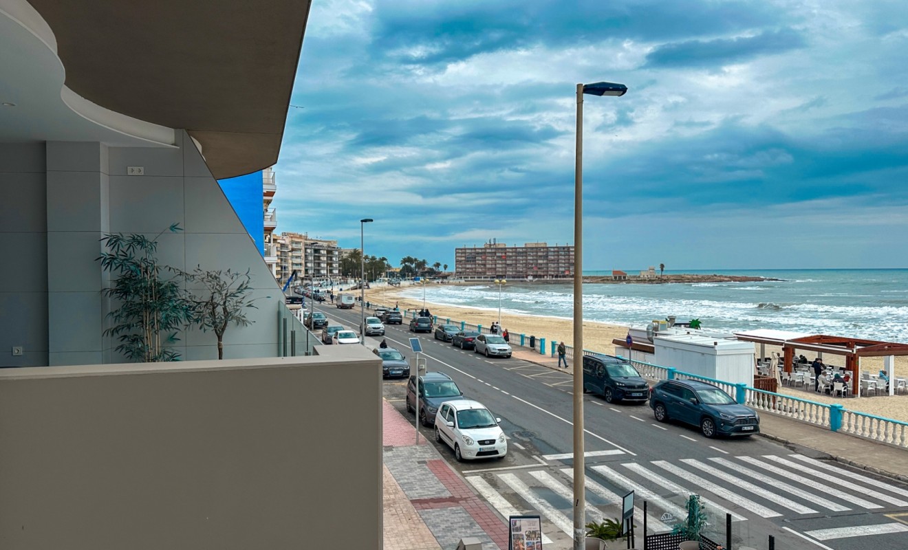 Wederverkoop - Apartment / flat - Torrevieja - Playa de los Locos