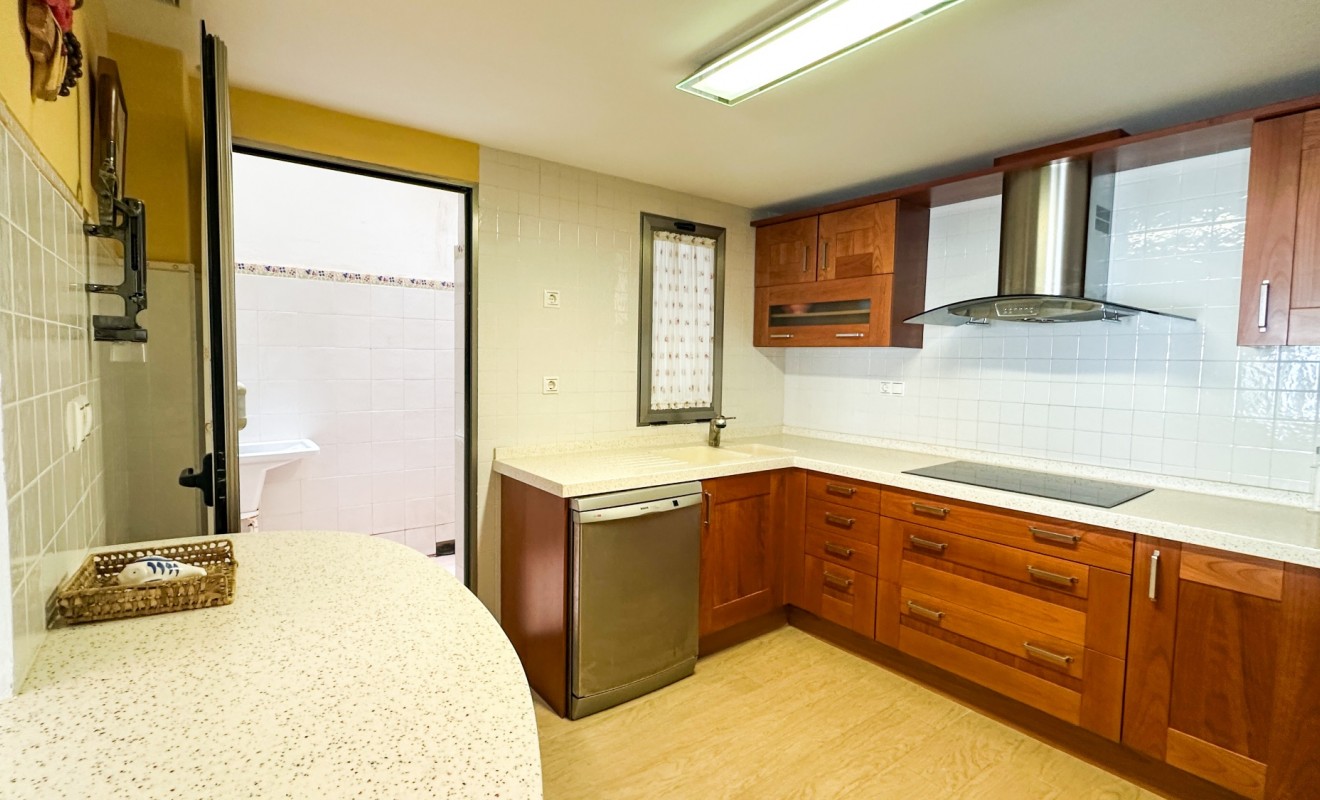 Wederverkoop - Apartment / flat - Torrevieja - Playa de los Locos